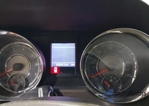 2011 Chrysler Town & Country Touring-L z USA, uszkodzony, nr VIN 2A4RR8DG6BR739802